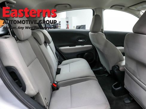 Used 2022 Honda HR-V LX image 21