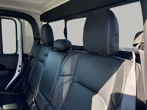 Used 2021 Jeep Gladiator Mojave w/ Trailer Tow Package image 19