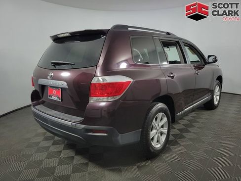 Used 2012 Toyota Highlander FWD w/ Tech Pkg image 8