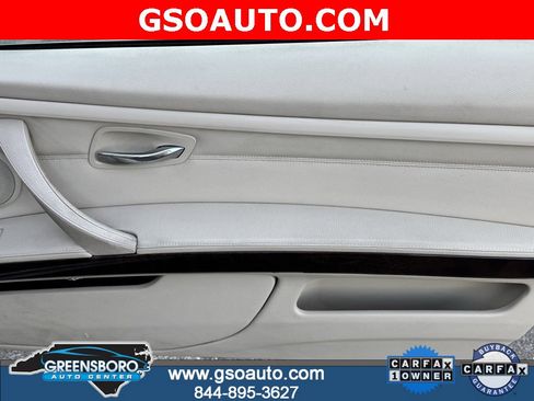 Used 2011 BMW 328i Convertible image 15