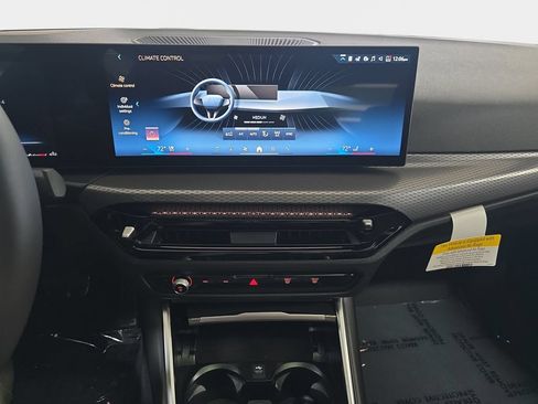 New 2026 BMW 330i Sedan w/ M Sport Package RWD image 16
