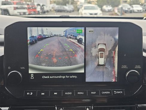 Used 2022 Nissan Pathfinder SL image 26