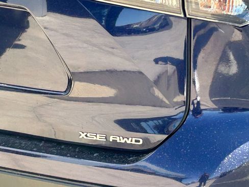 Used 2022 Toyota Highlander XSE AWD/4WD image 5