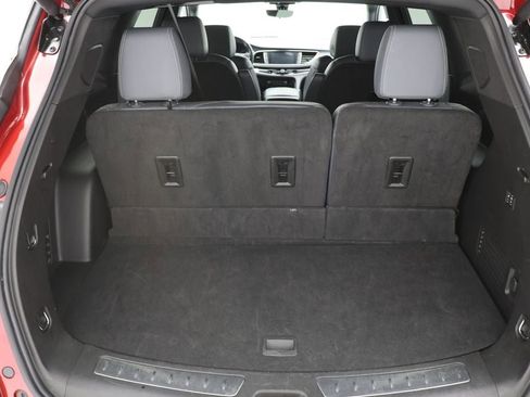 Used 2024 Buick Enclave Premium image 36