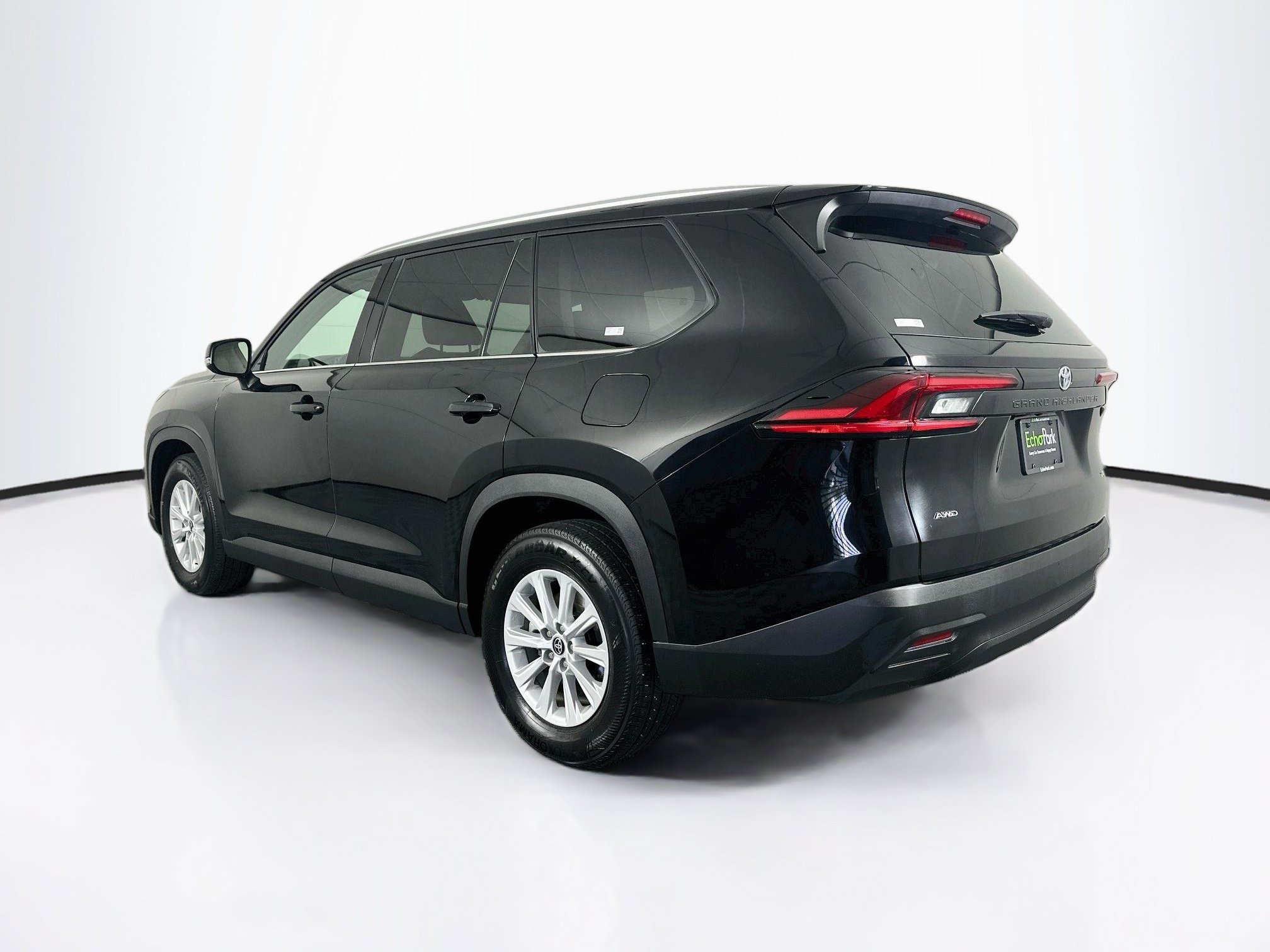 Used 2025 Toyota Grand Highlander AWD image 5