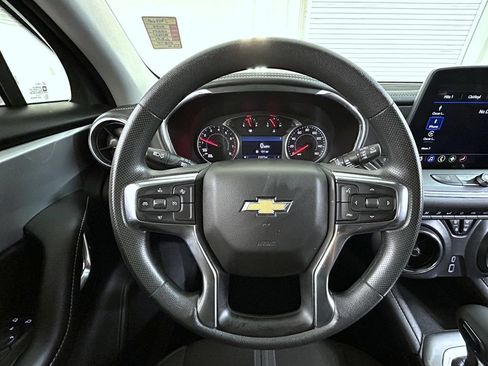 Certified 2025 Chevrolet Blazer LT AWD/4WD image 12