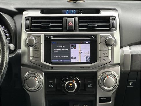 Used 2017 Toyota 4Runner SR5 Premium AWD/4WD image 21
