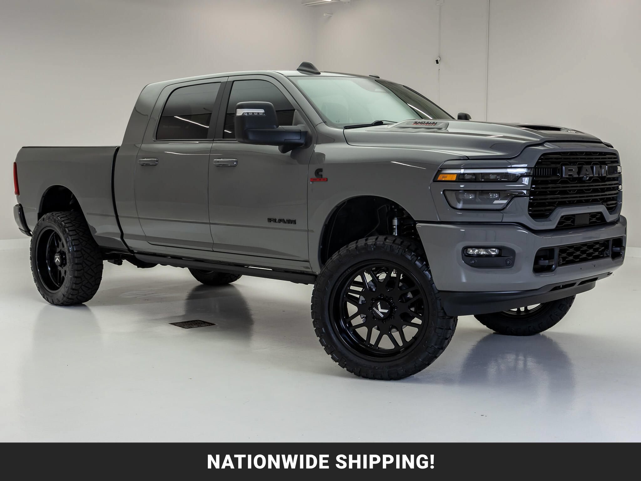 Used 2026 RAM 3500 Laramie AWD/4WD image 1