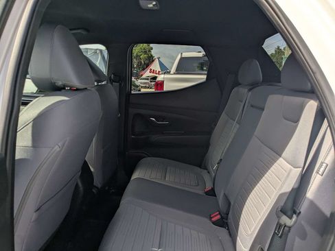 Used 2024 Hyundai Santa Cruz SEL FWD image 12