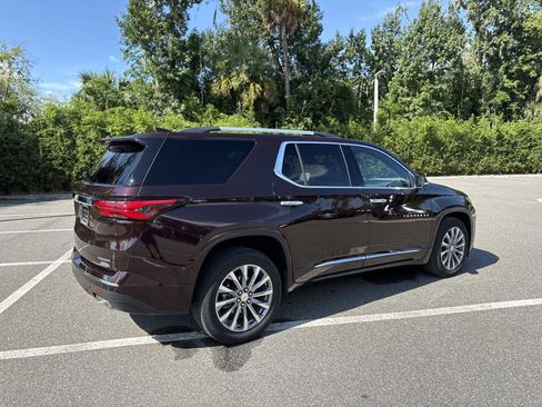 Used 2023 Chevrolet Traverse Premier AWD/4WD image 3