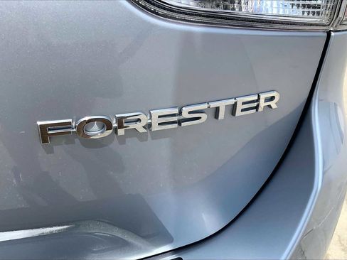 Certified 2023 Subaru Forester Limited AWD/4WD image 10