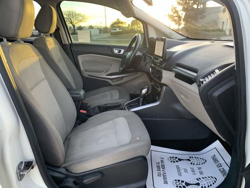 Used 2019 Ford EcoSport SE w/ SE Convenience Package image 26