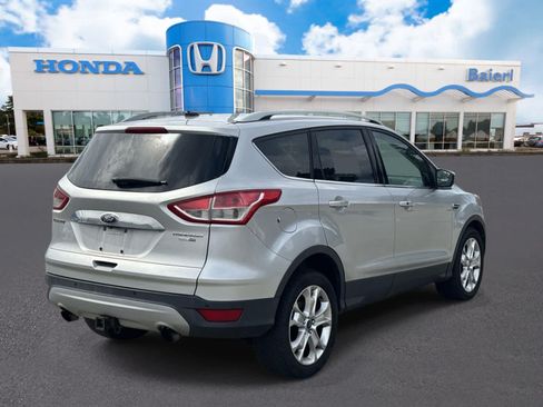 Used 2016 Ford Escape Titanium AWD/4WD image 5