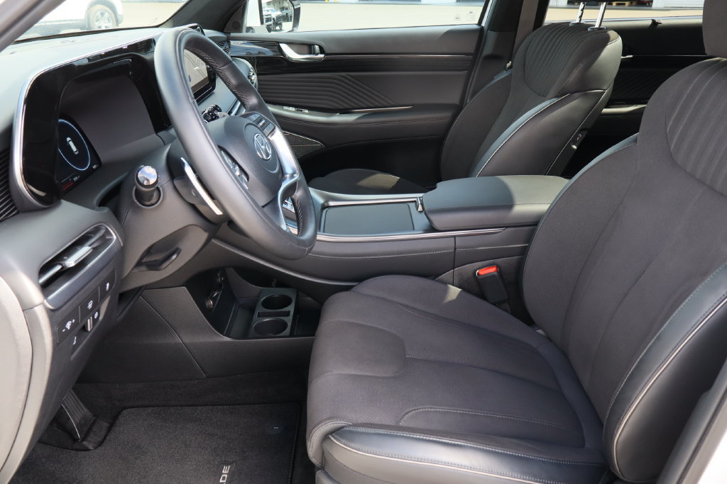 Used 2025 Hyundai Palisade Calligraphy AWD/4WD image 22
