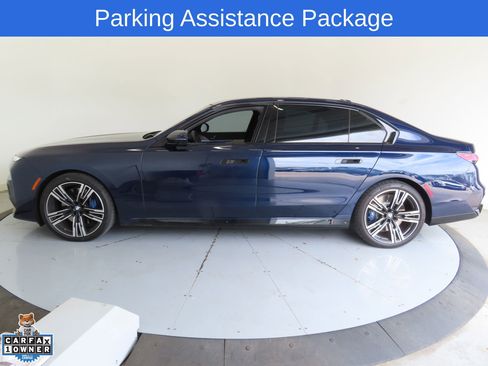 Used 2023 BMW 760i xDrive w/ Executive Package AWD/4WD image 7