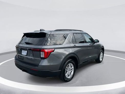 New 2026 Ford Explorer Active image 4