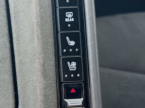 Used 2025 Chevrolet Corvette E-Ray AWD/4WD image 20