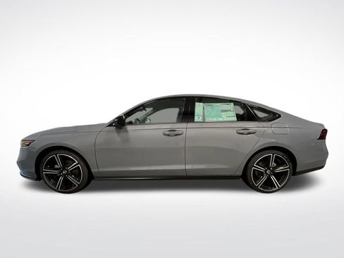 Used 2026 Honda Accord SE image 2