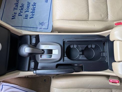 Used 2010 Honda Accord EX-L image 3