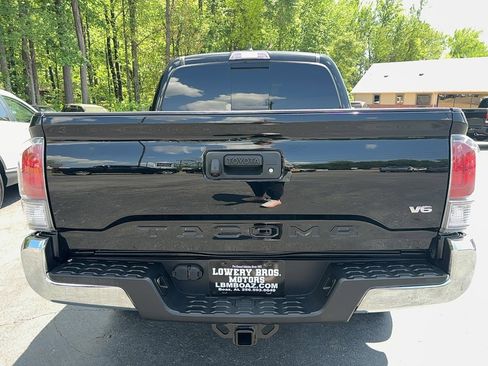 Used 2020 Toyota Tacoma TRD Off-Road image 5