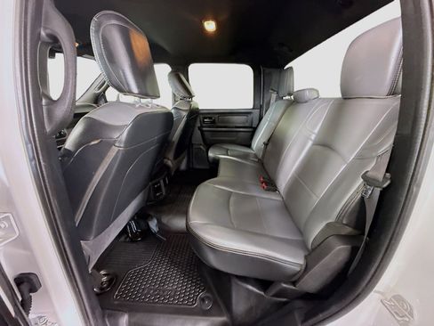 Used 2021 RAM 2500 Tradesman w/ Chrome Appearance Group image 25