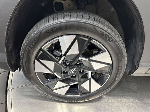 Certified 2024 Hyundai Kona SEL AWD/4WD image 9