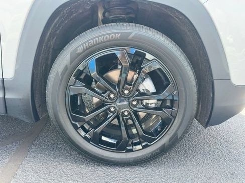 Used 2021 GMC Terrain SLE w/ Driver Convenience Package AWD/4WD image 6