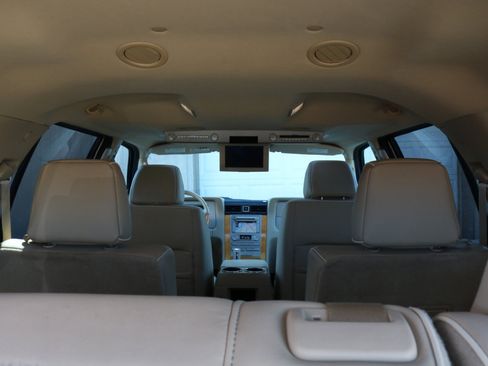 Used 2008 Lincoln Navigator 4WD image 40