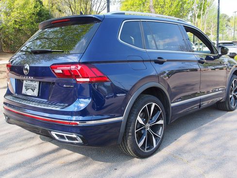 Used 2022 Volkswagen Tiguan SEL R-Line image 7