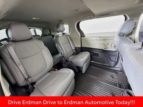Certified 2021 Toyota Sienna Limited image 27