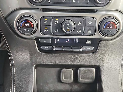 Used 2018 Chevrolet Suburban LS w/ Enhanced Driver Alert Package image 17