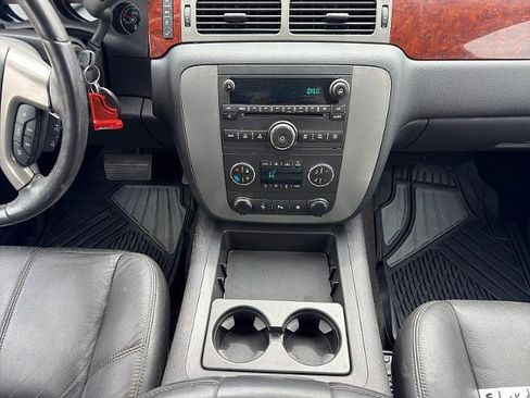 Used 2009 GMC Sierra 2500 SLT w/ Entertainment Package AWD/4WD image 20