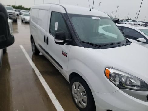Used 2022 RAM ProMaster City Tradesman FWD image 3
