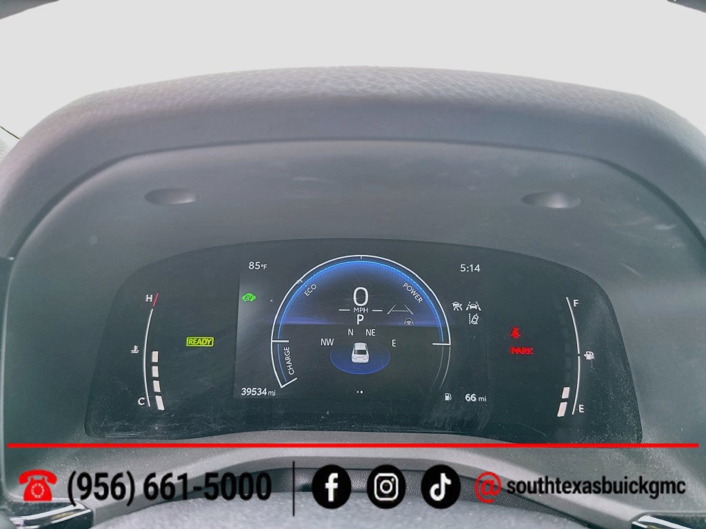 Used 2025 Toyota Camry LE w/ Convenience Package FWD image 15