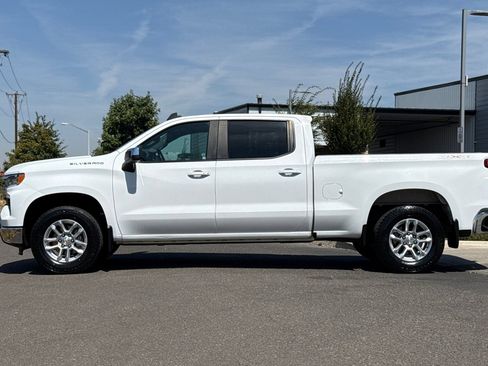 Used 2023 Chevrolet Silverado 1500 LT AWD/4WD image 6