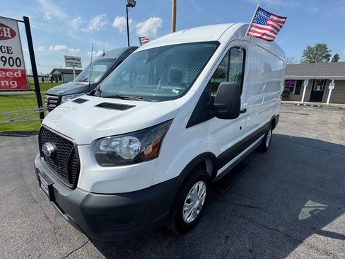 Used 2021 Ford Transit 250 Medium Roof image 2