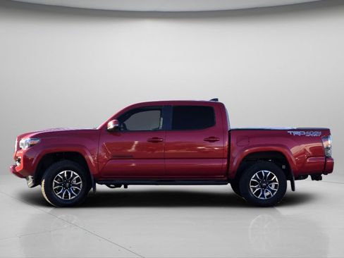 Used 2023 Toyota Tacoma TRD Sport AWD/4WD image 17