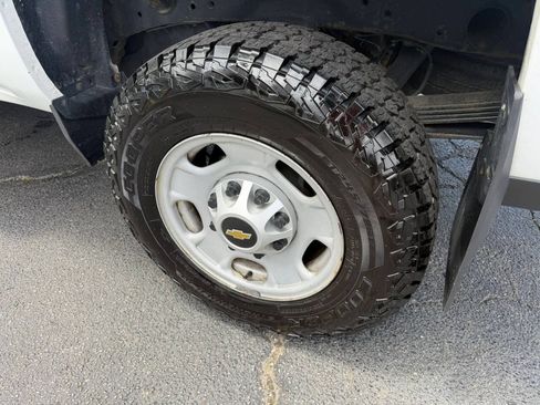 Used 2019 Chevrolet Silverado 2500 W/T AWD/4WD image 64