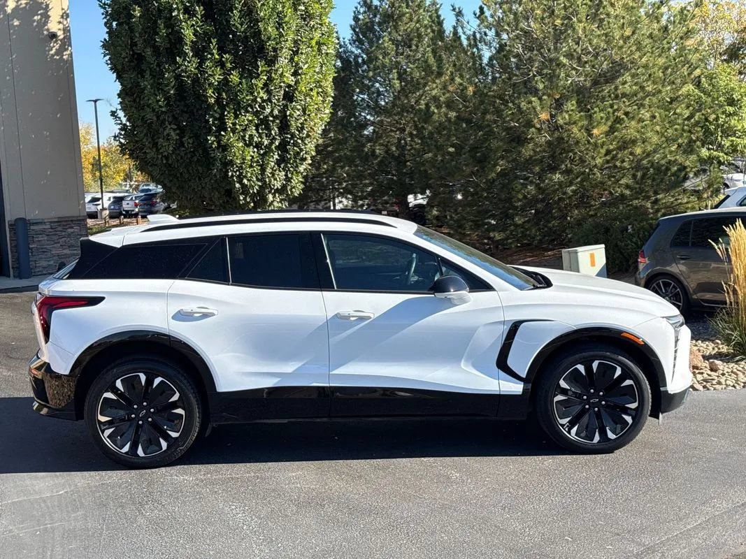 Used 2024 Chevrolet Blazer EV RS AWD/4WD image 9
