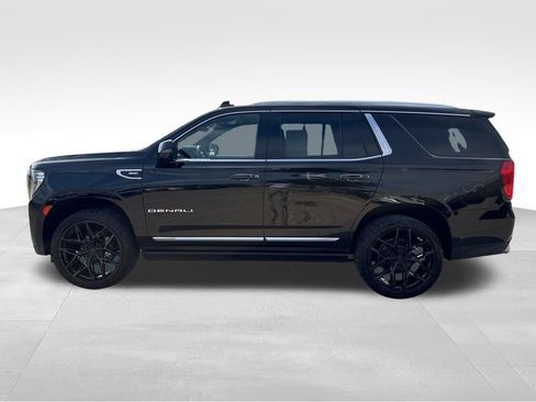Certified 2021 GMC Yukon Denali w/ Denali Ultimate Package AWD/4WD image 3