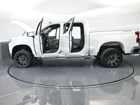 Used 2020 Chevrolet Silverado 1500 LT w/ All-Star Edition image 54