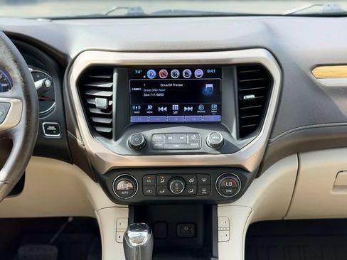 Used 2018 GMC Acadia Denali w/ Technology Package FWD image 25