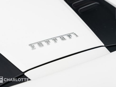 Used 2022 Ferrari F8 Tributo image 18