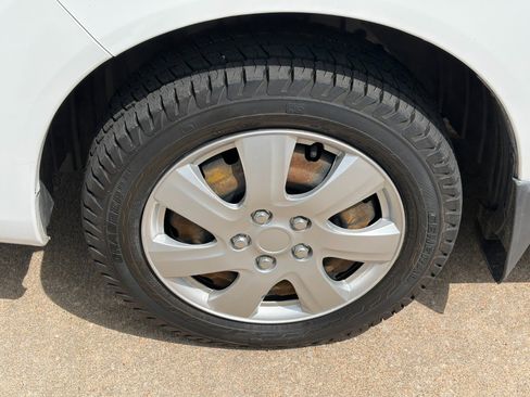 Used 2018 Nissan NV200 SV w/ Navigation Package FWD image 3
