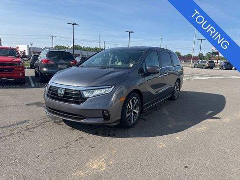 Used 2023 Honda Odyssey Touring image 3