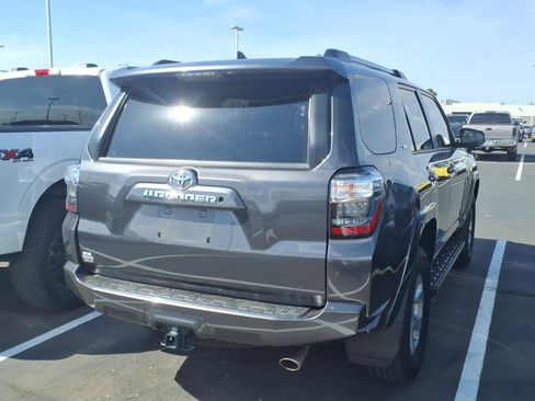 Used 2019 Toyota 4Runner SR5 image 3