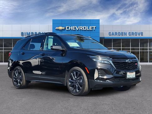 Used 2023 Chevrolet Equinox RS FWD image 1