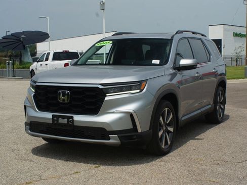Used 2025 Honda Pilot Touring image 26