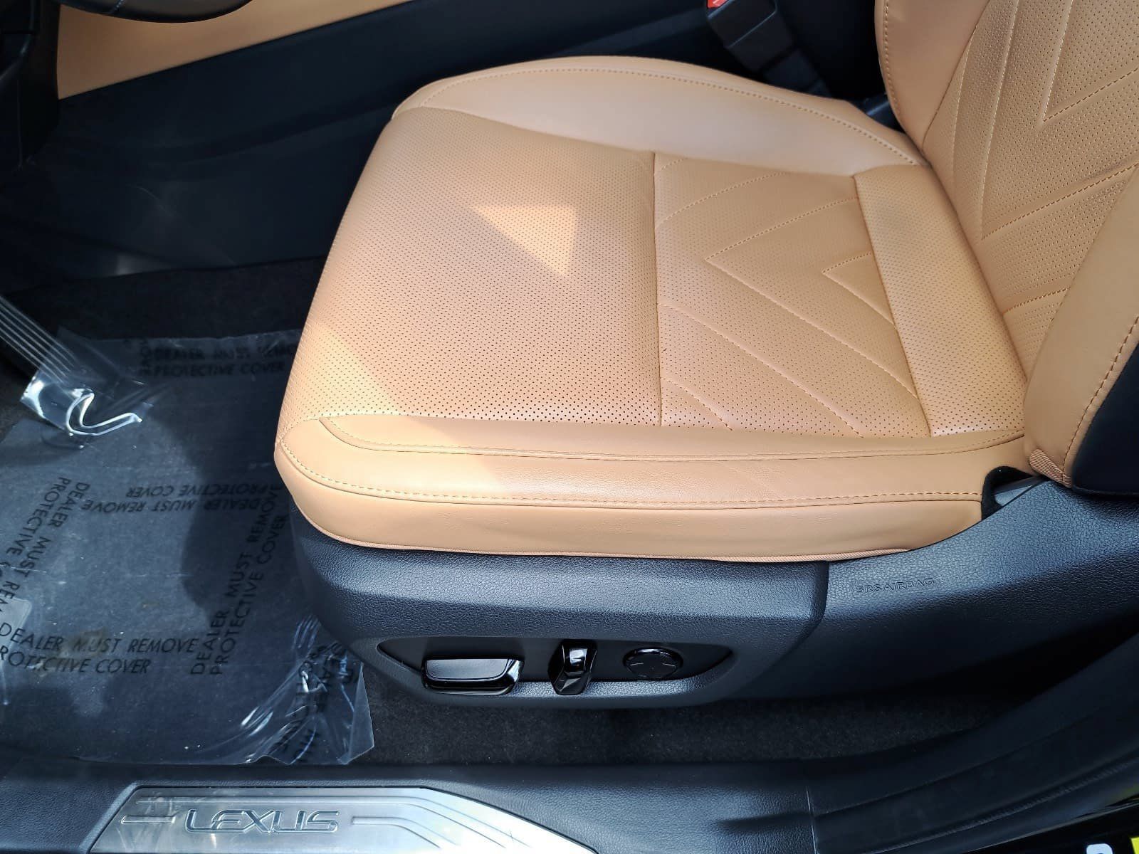 Used 2024 Lexus NX 450h+ AWD w/ Vision Package image 32