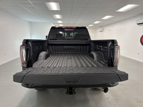 New 2026 GMC Sierra 2500 AT4 w/ AT4 Premium Plus Package AWD/4WD image 8